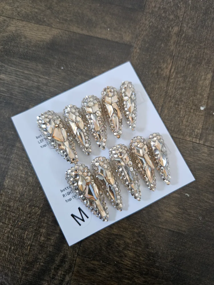 Press on Nails - size Medium