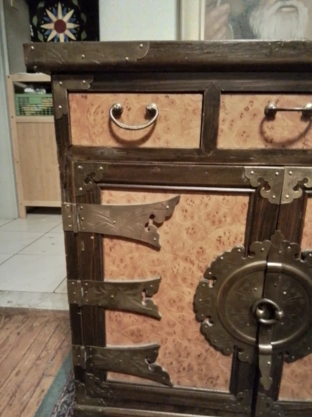 Vintage Chinese Oriental Hard Wood Carbinet - photo 4