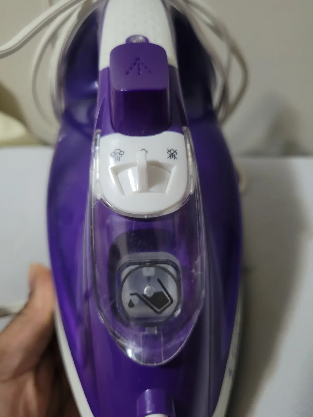T-fal Fastglide FV1568Q0 Steam Iron image indicator(4)