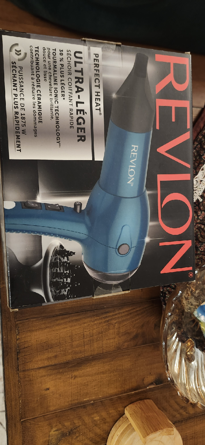 Revlon Perfect Heat Ultra-Léger Hair Dryer