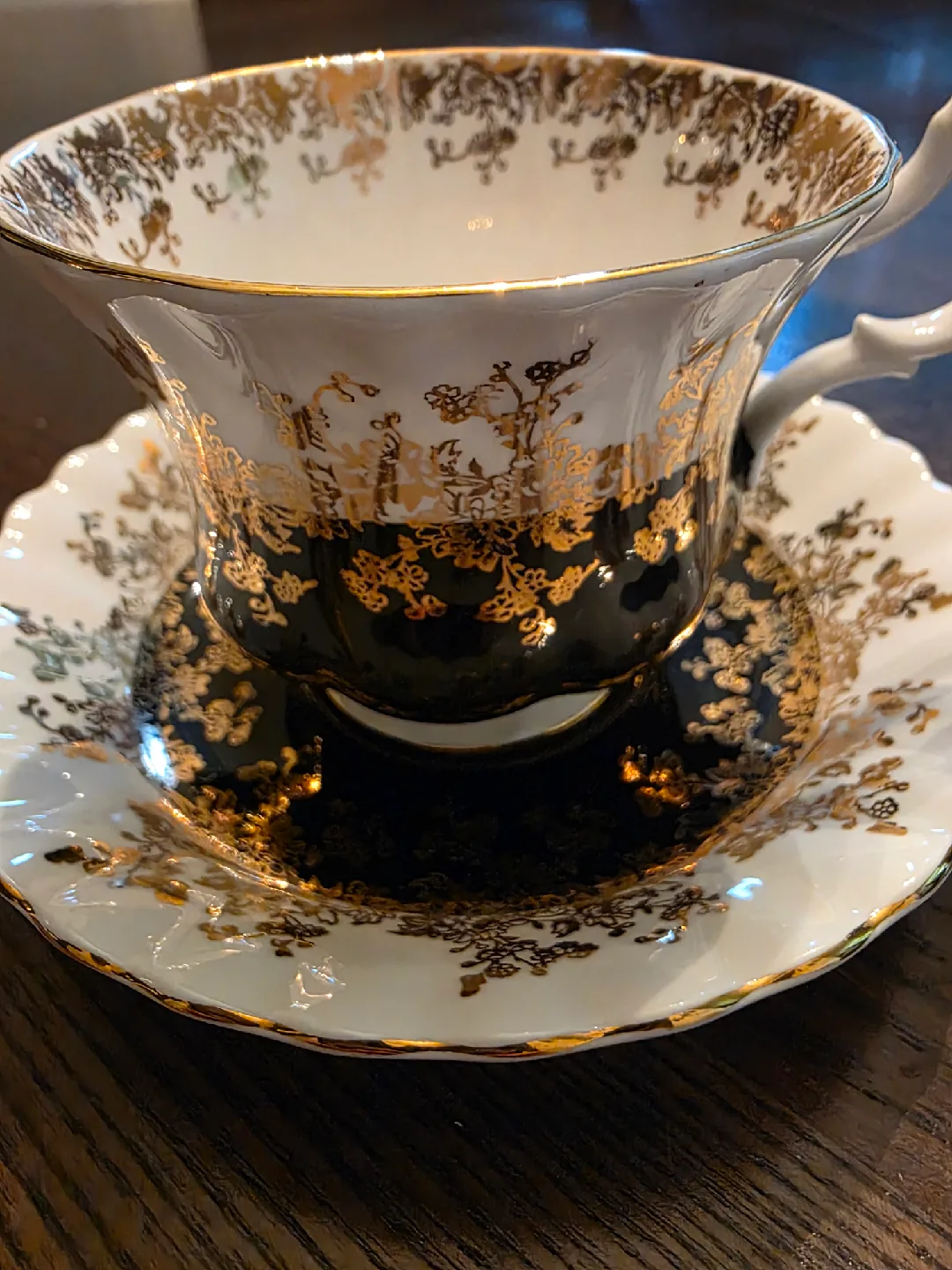 Royal Albert Regal Series Cup & Saucer image indicator(2)