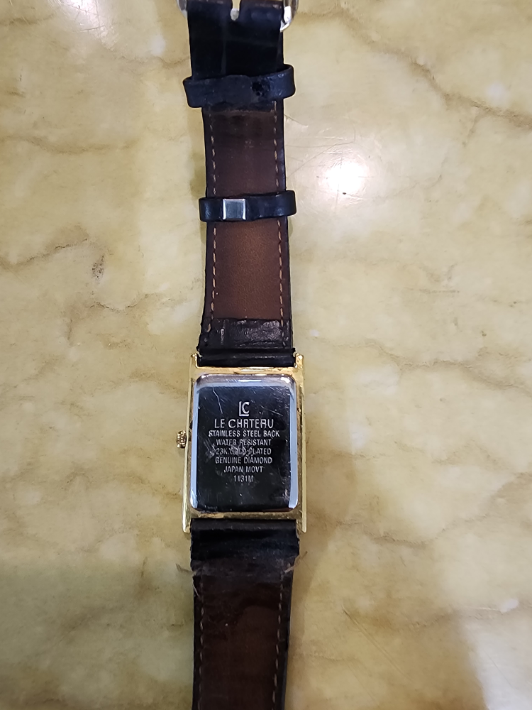 Le Chateau Gold-Plated Watch - photo 2