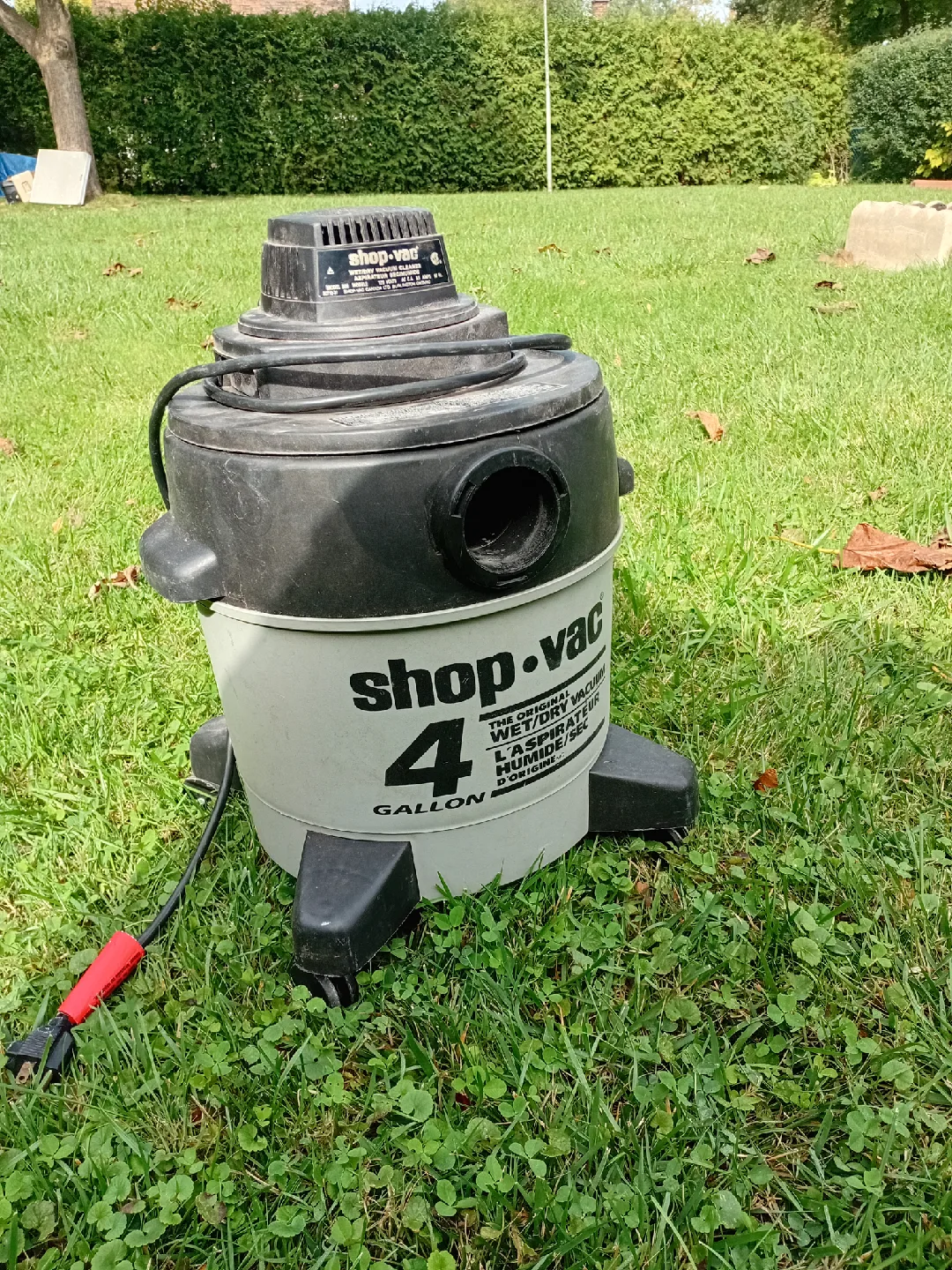 Shop-Vac 8 & 4 Gallon Wet/Dry Vacuum image indicator(5)