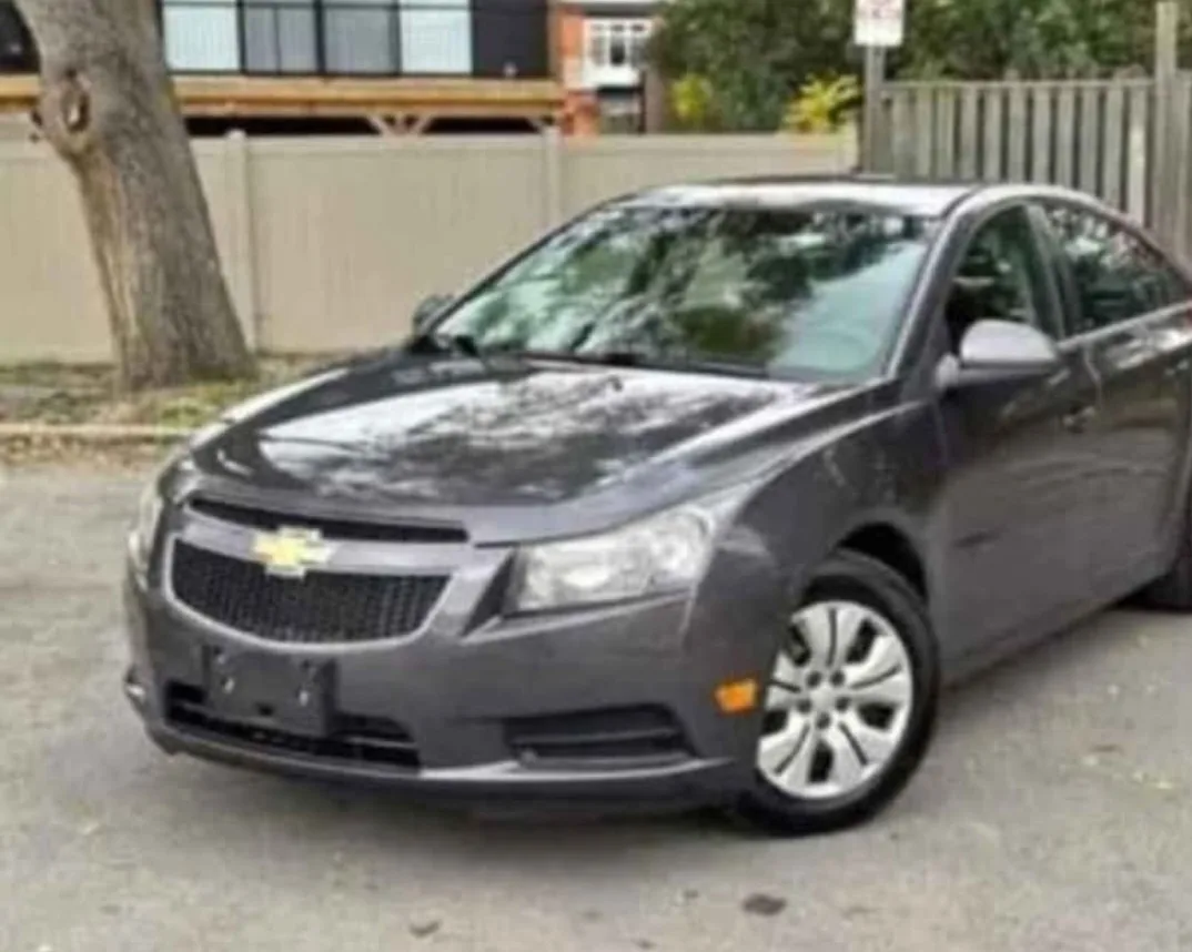 2011 Chevy cruze image indicator(2)