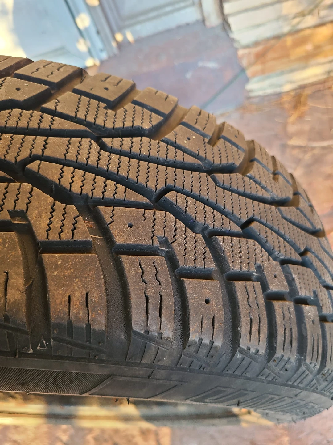 Uniroyal Tiger Paw Winter Tires - photo 4