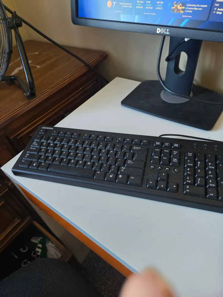 Hp desktop computer and desktop and chair image indicator(6)