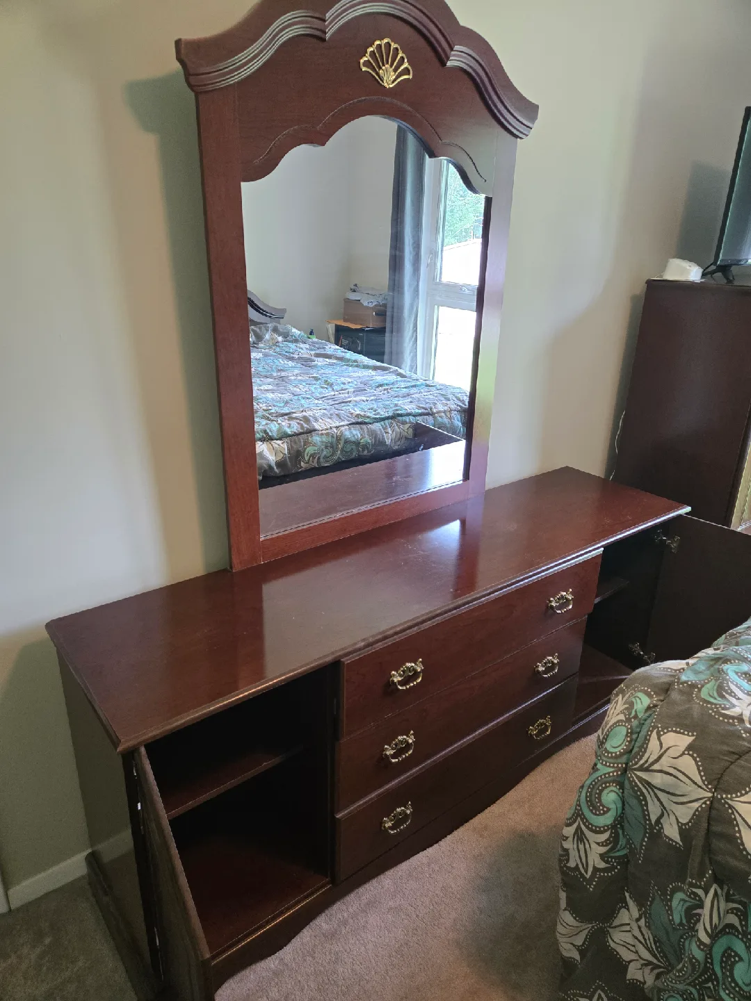 Bedroom Set - Dresser, Nightstand, Armoire image indicator(4)