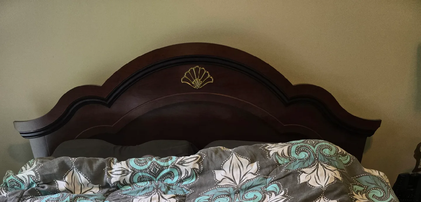 Bedroom Set - Dresser, Nightstand, Armoire image indicator(6)