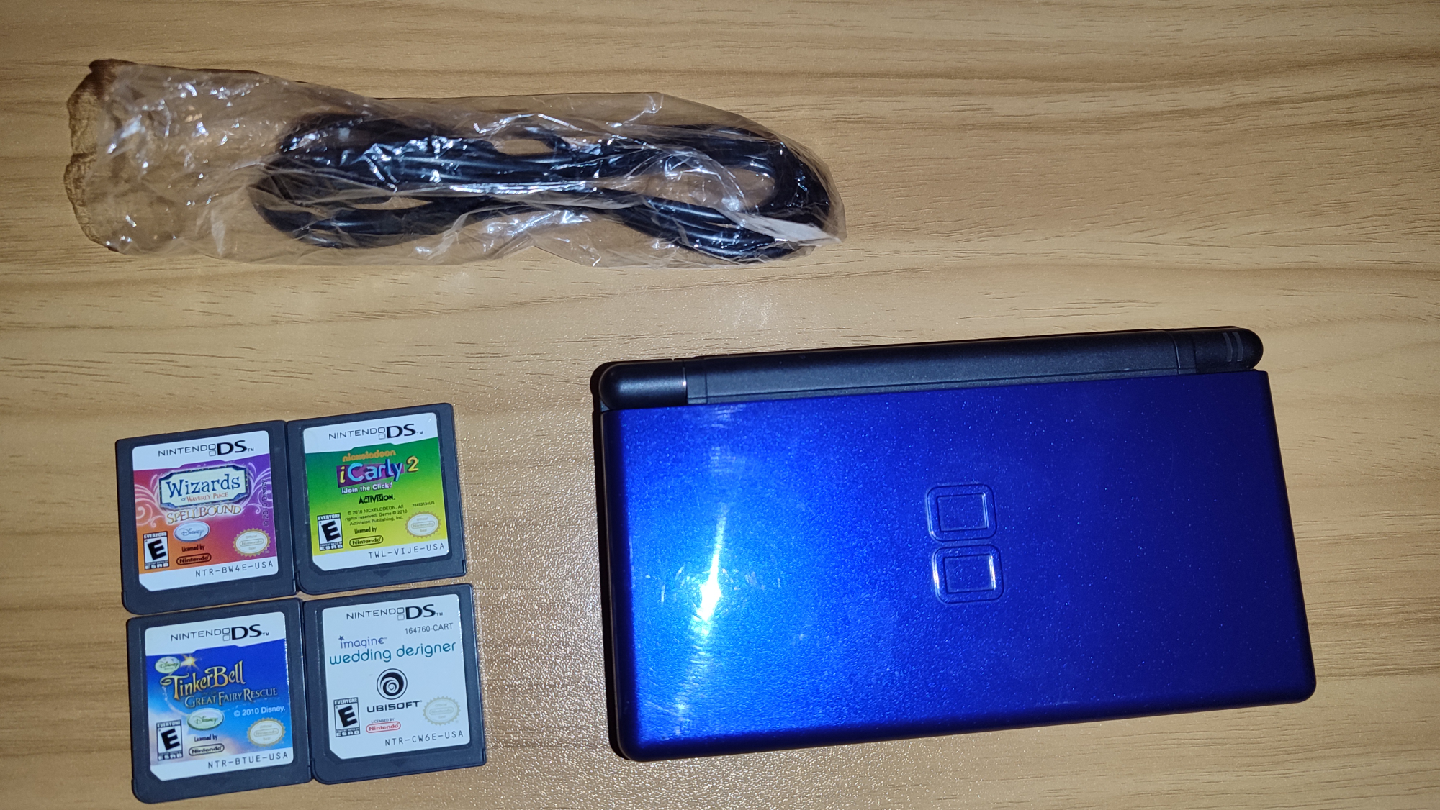 Nintendo DS Lite with Games