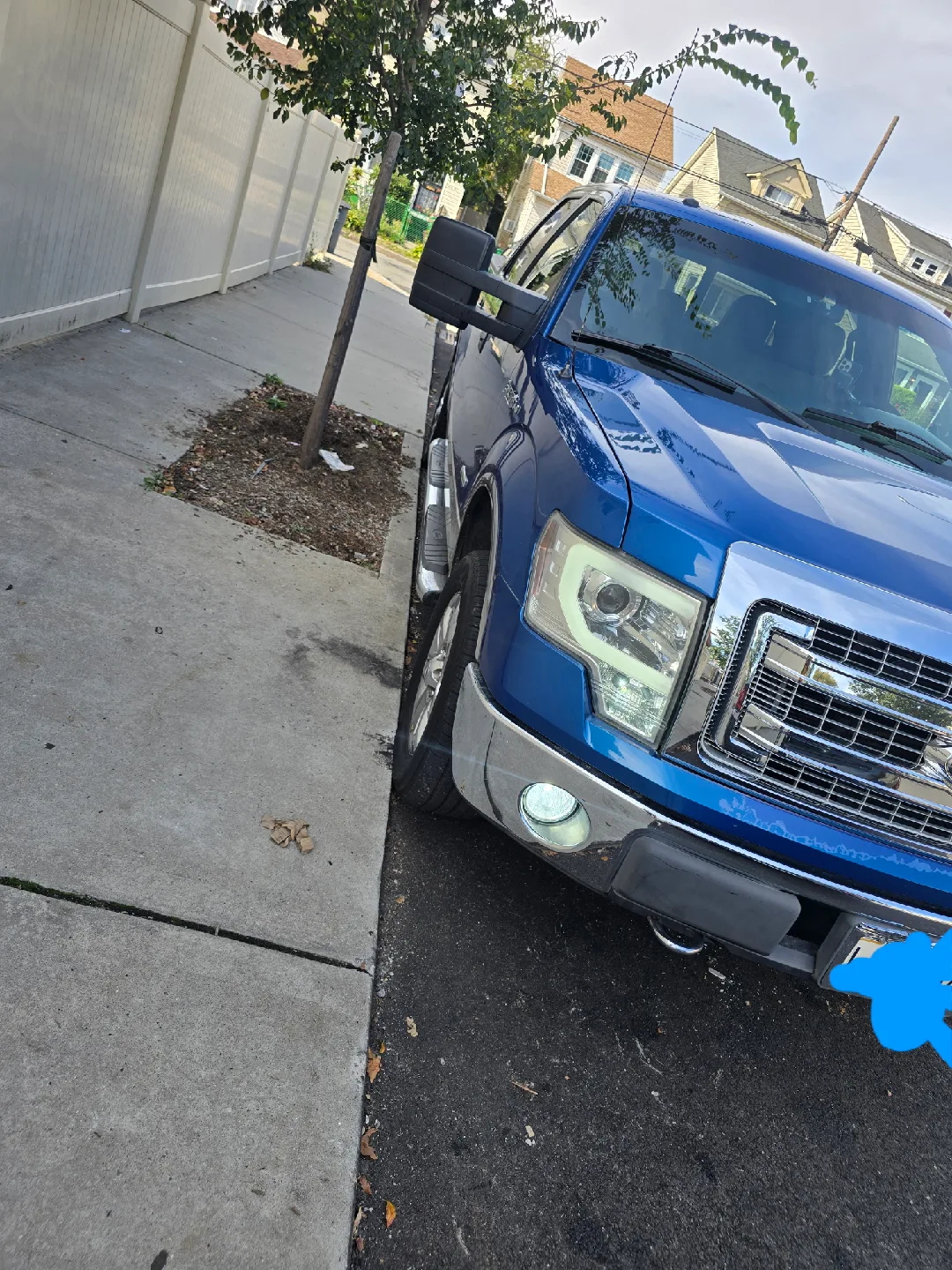 Ford F-150 Blue Truck image indicator(2)