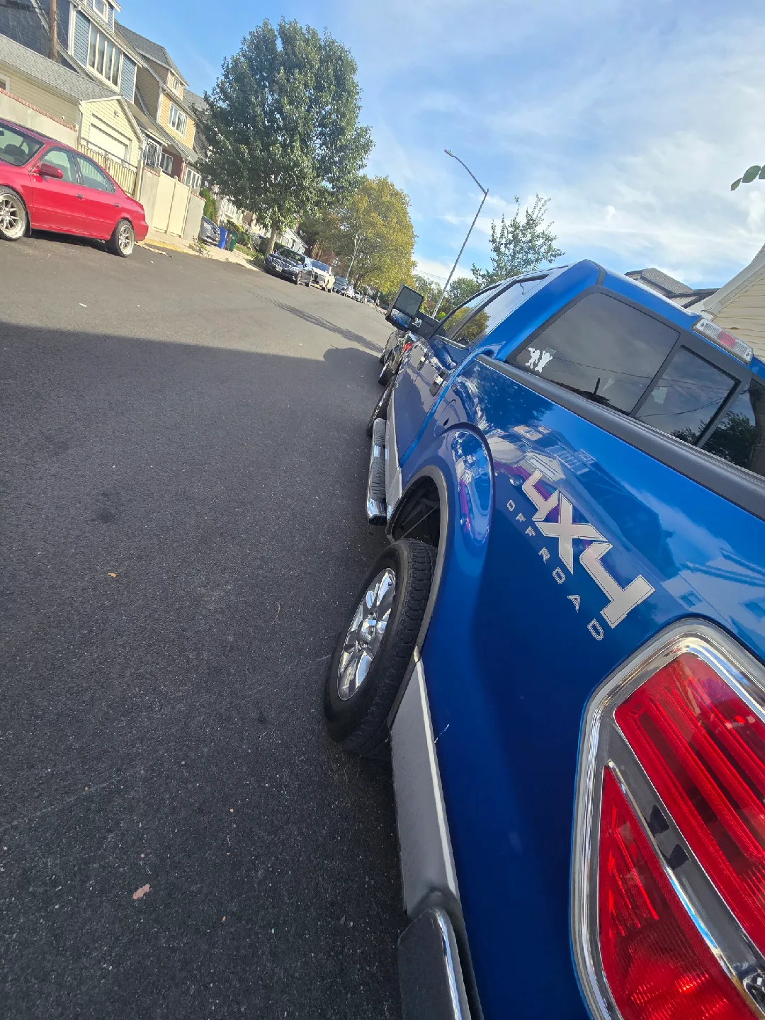 Ford F-150 Blue Truck image indicator(6)