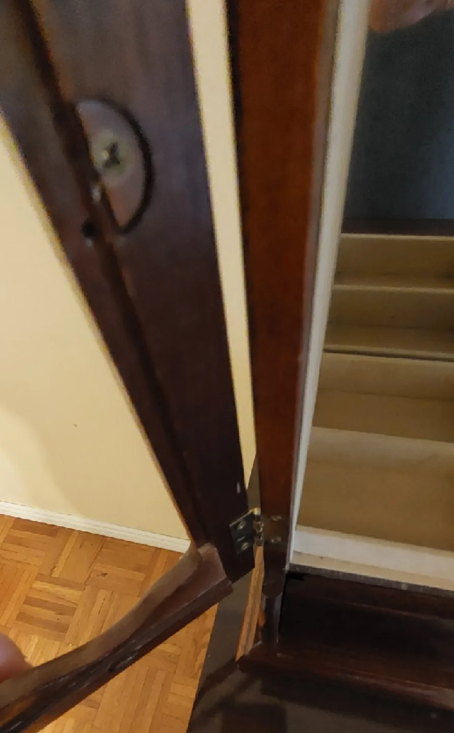 Wooden Jewellery Cabinet image indicator(3)