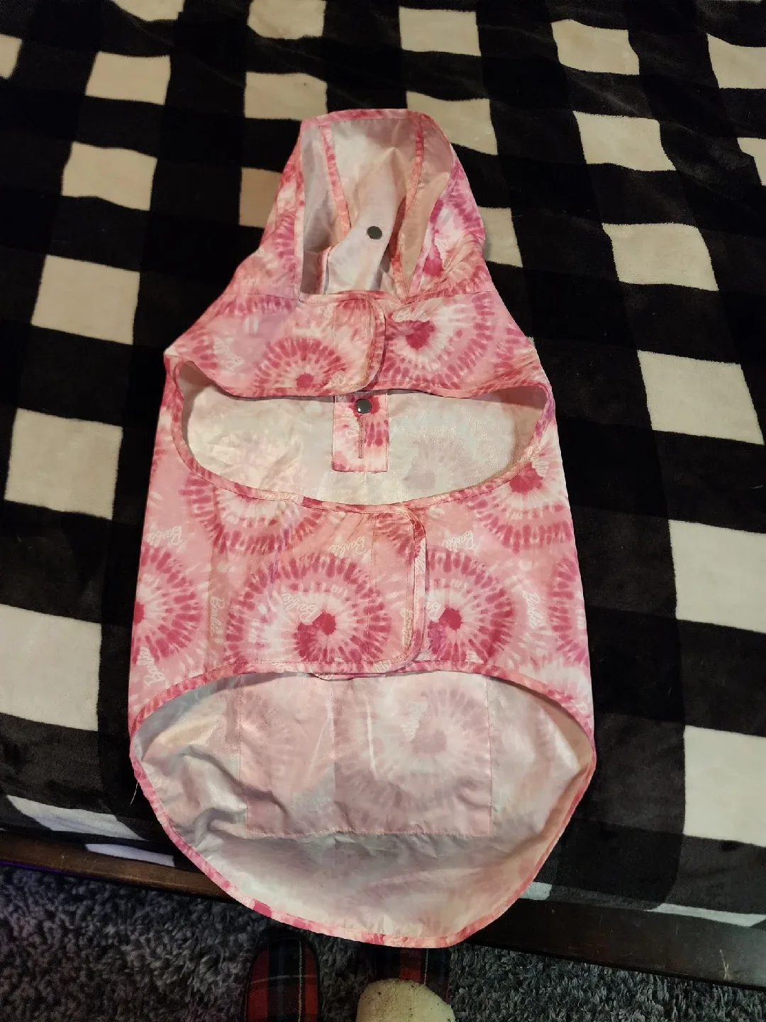 Canada Pooch x Barbie Dog Raincoat size 20 (med) image indicator(2)