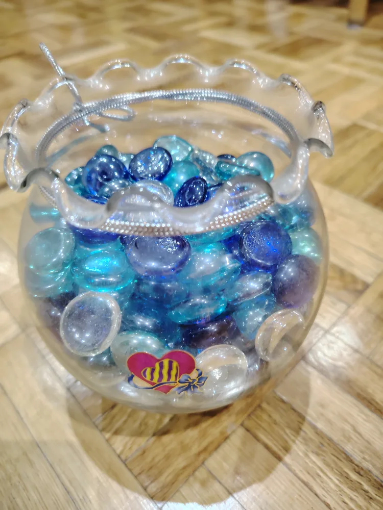 Glass Bowl with Decorative Stones image indicator(4)