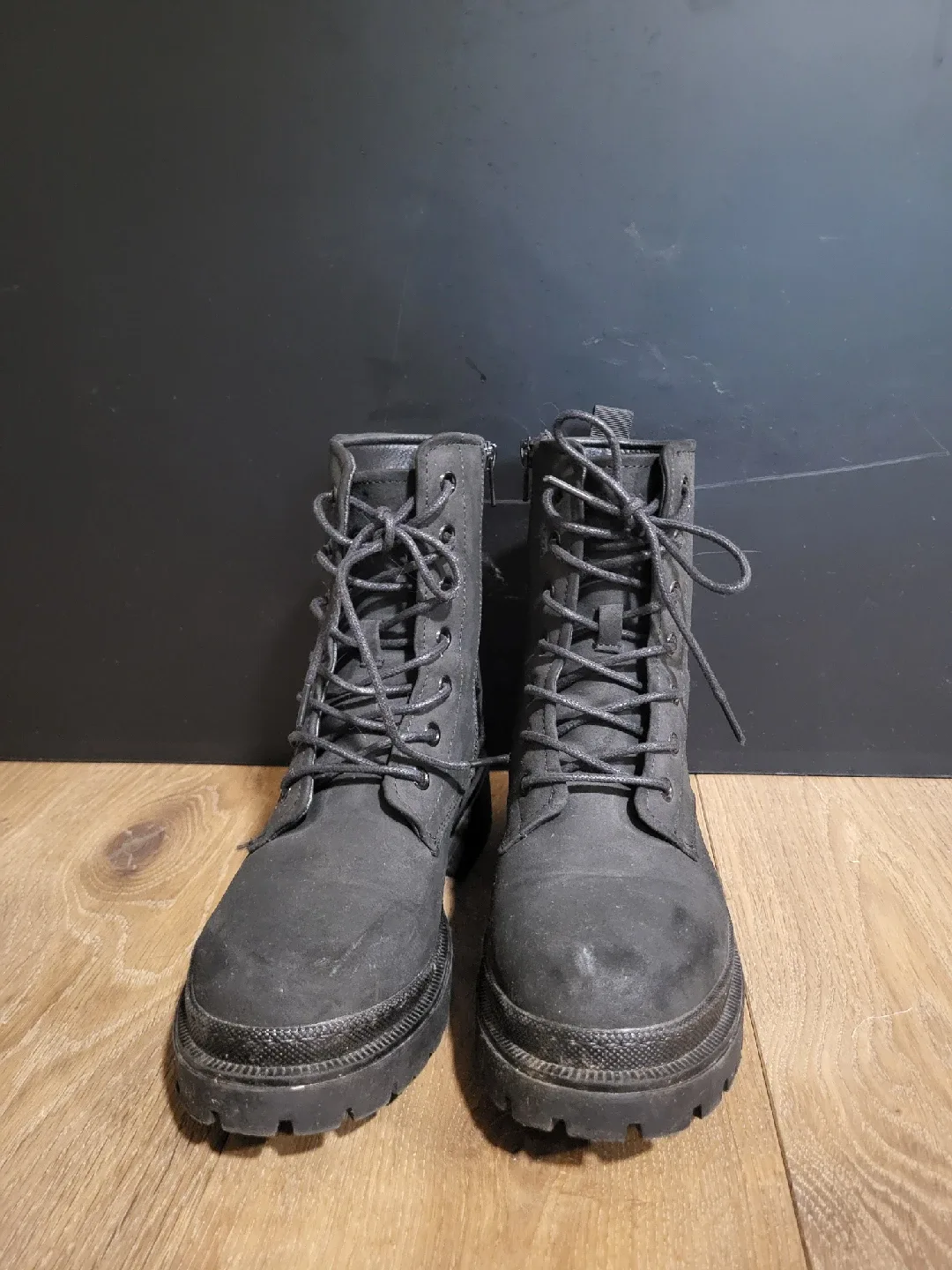 Black Waterproof Combat Boots Size 7 image indicator(3)