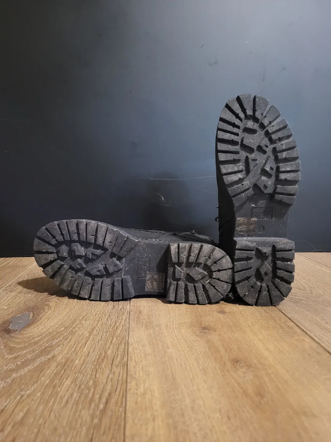 Black Waterproof Combat Boots Size 7 image indicator(4)