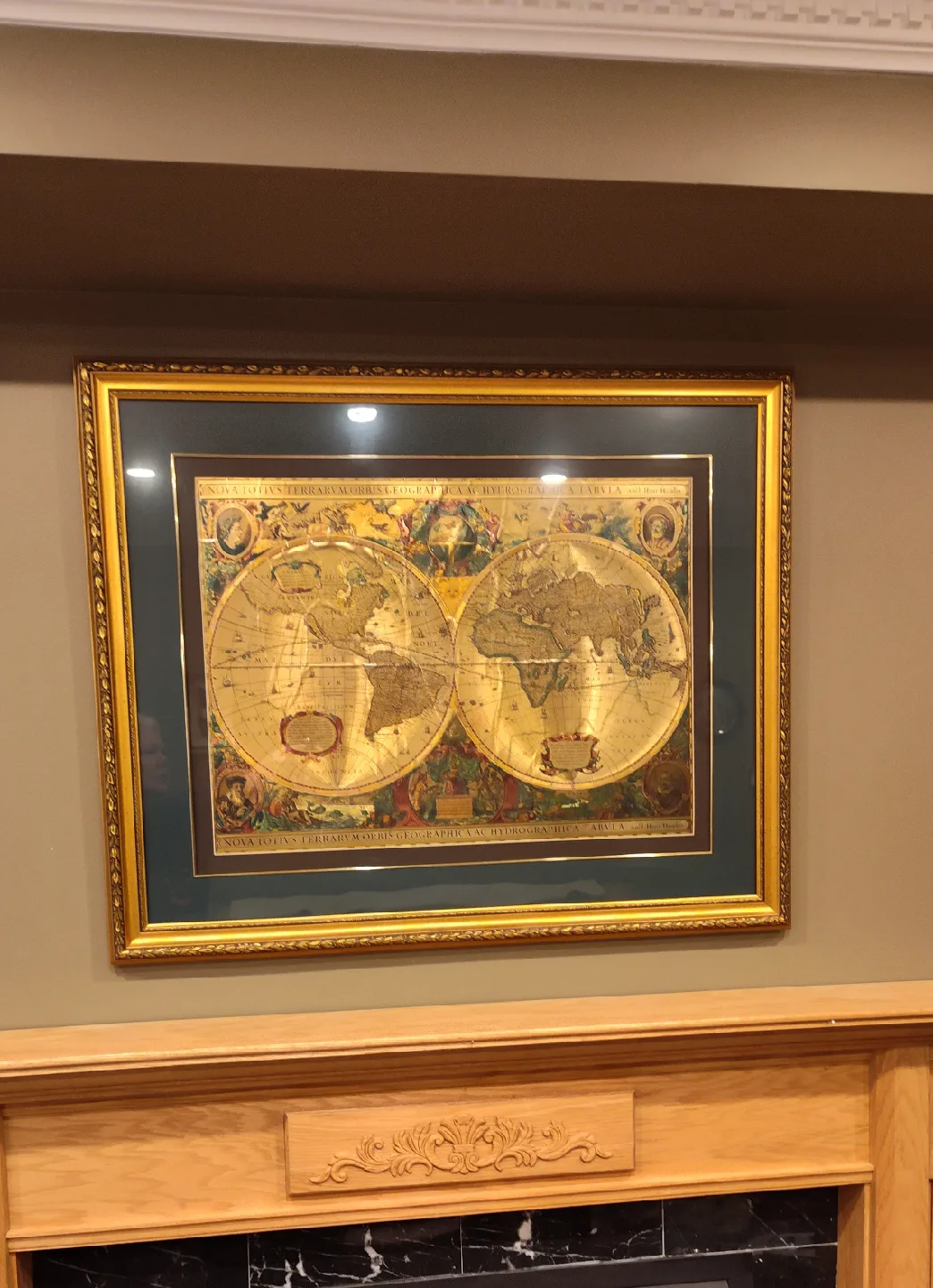 Framed World Map Art image indicator(4)