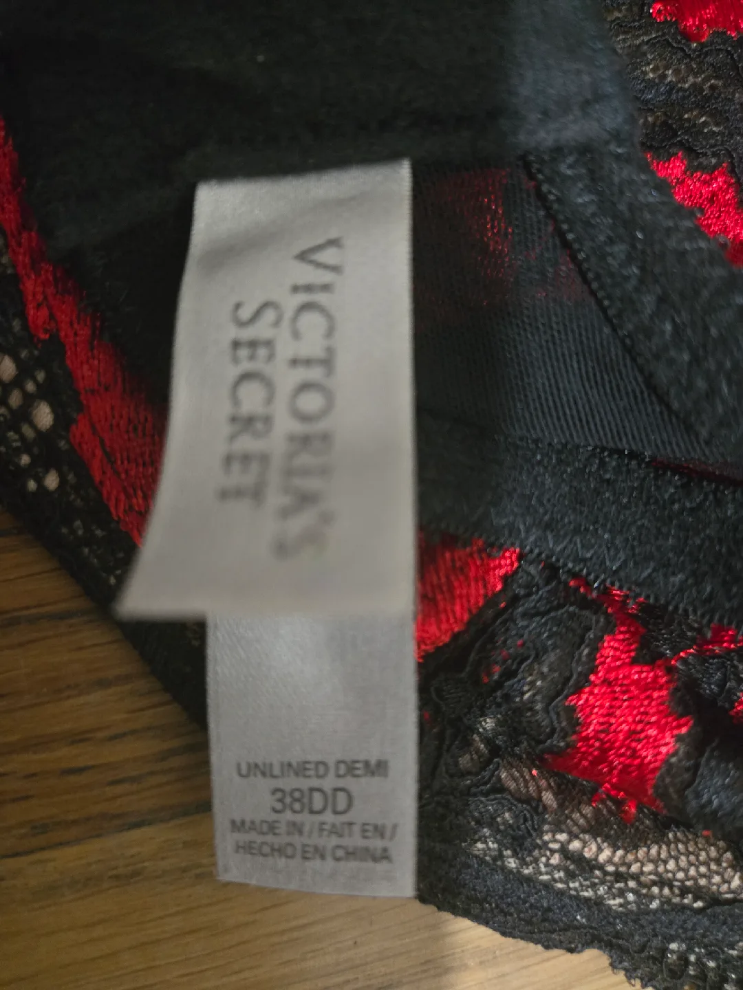 Victoria's Secret Unlined Demi Bra 38DD image indicator(2)