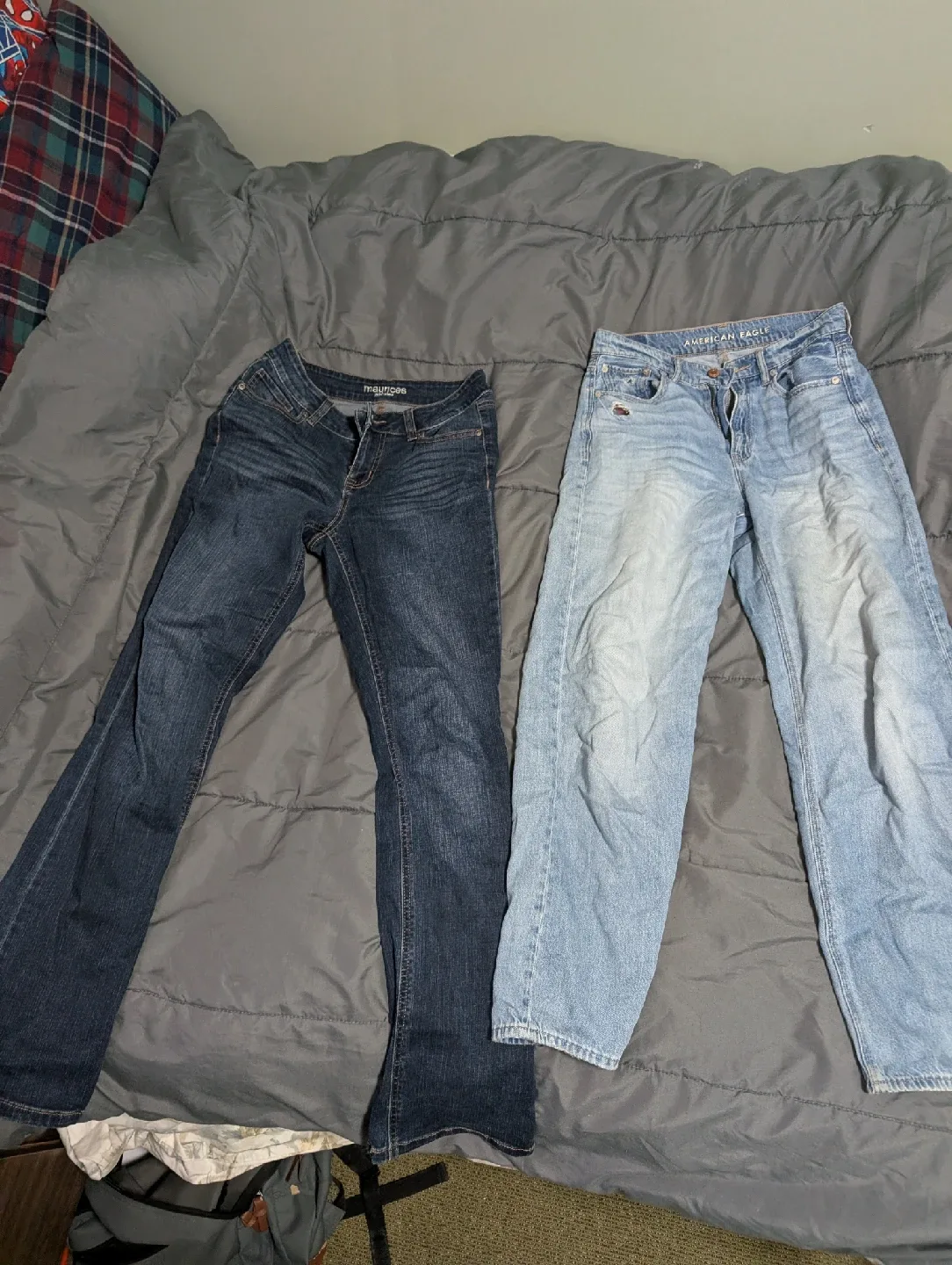 Bundle of Women's Jeans and Tops image indicator(4)