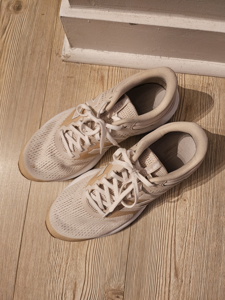 New Balances 520 Men's 10.5 (Beige/Tan) - photo 2