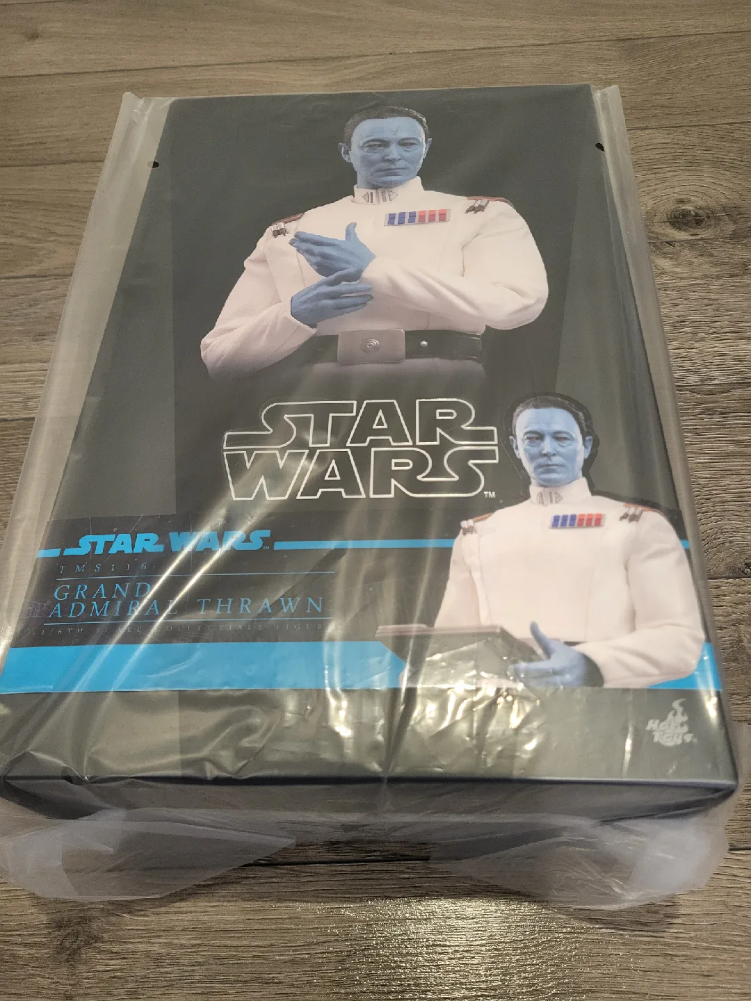 Star Wars Hot Toys 1/6 Scale Figures image indicator(8)