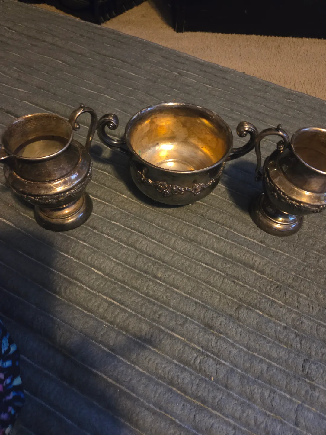 Vintage Silver Plated Creamer & Sugar Bowl Set image indicator(3)