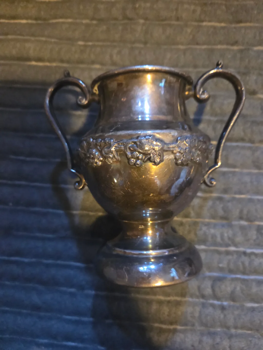 Vintage Silver Plated Creamer & Sugar Bowl Set image indicator(8)