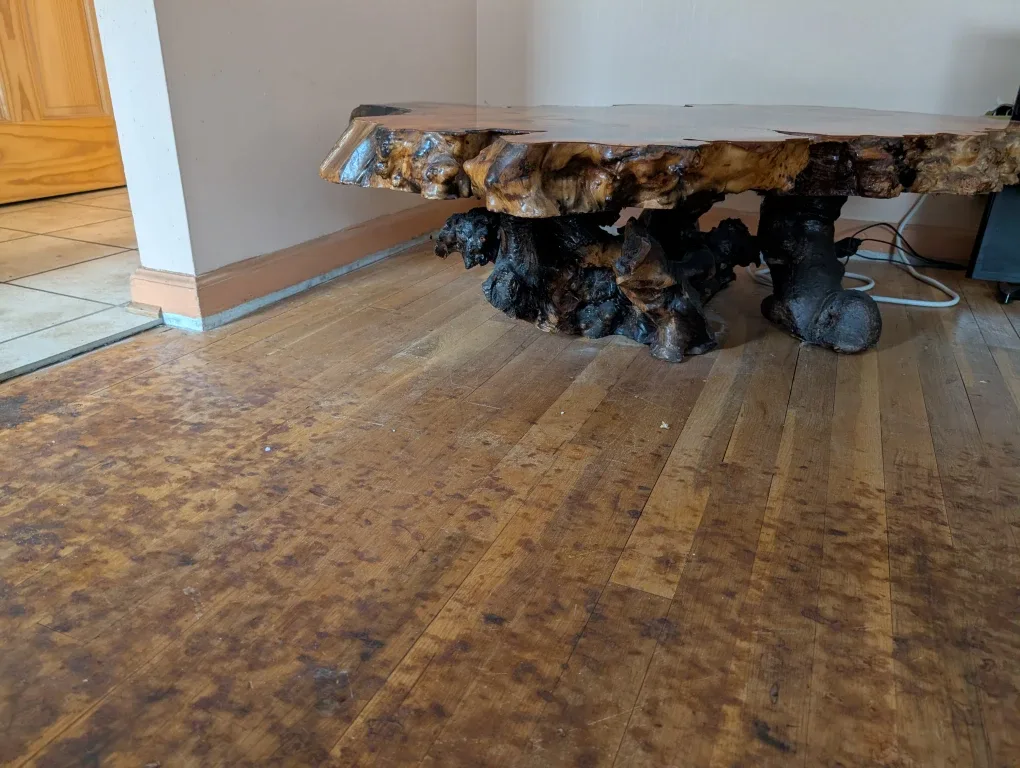 Unique Natural Wood Coffee Table image indicator(6)