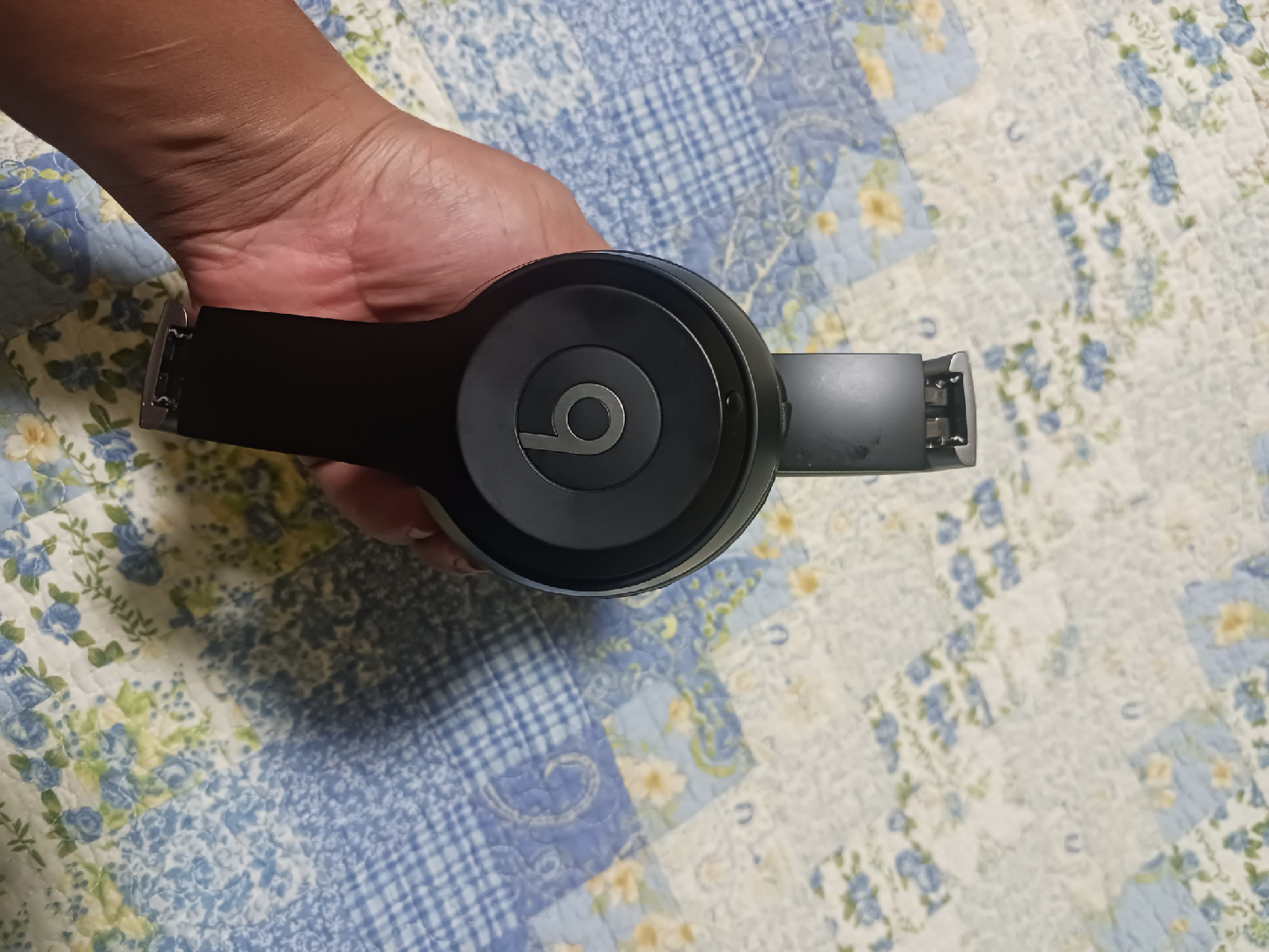 Beats Solo 4 Wireless Headphones - Black