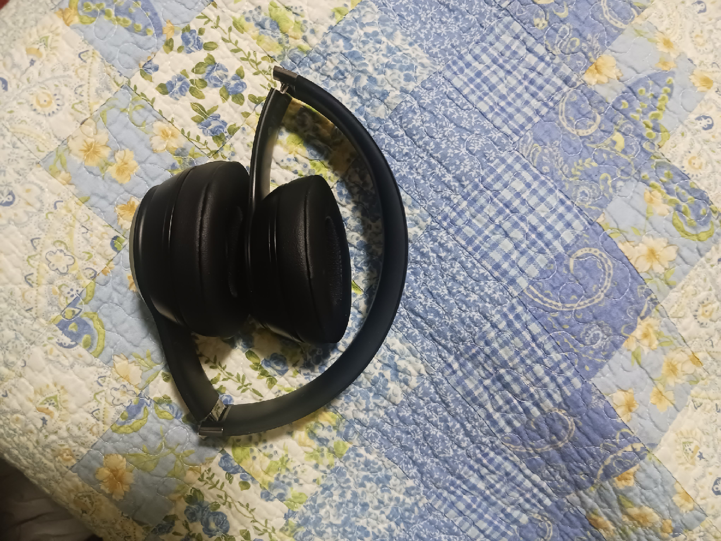 Beats Solo 4 Wireless Headphones - Black - photo 4