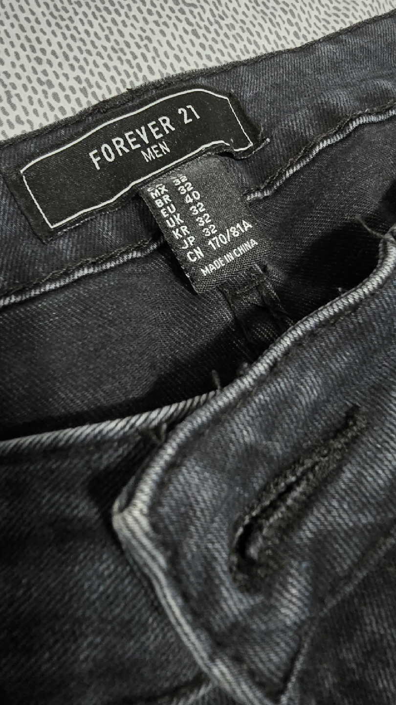 Forever 21 Men Black Jeans - Size 32