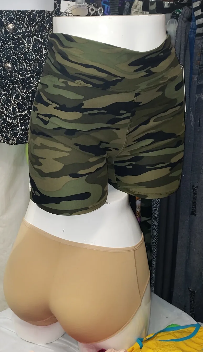 Women Torso Mannequin image indicator(2)