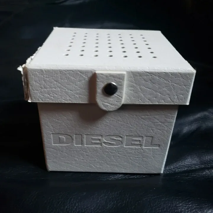 Diesel DZ7293 Gold Watch image indicator(7)