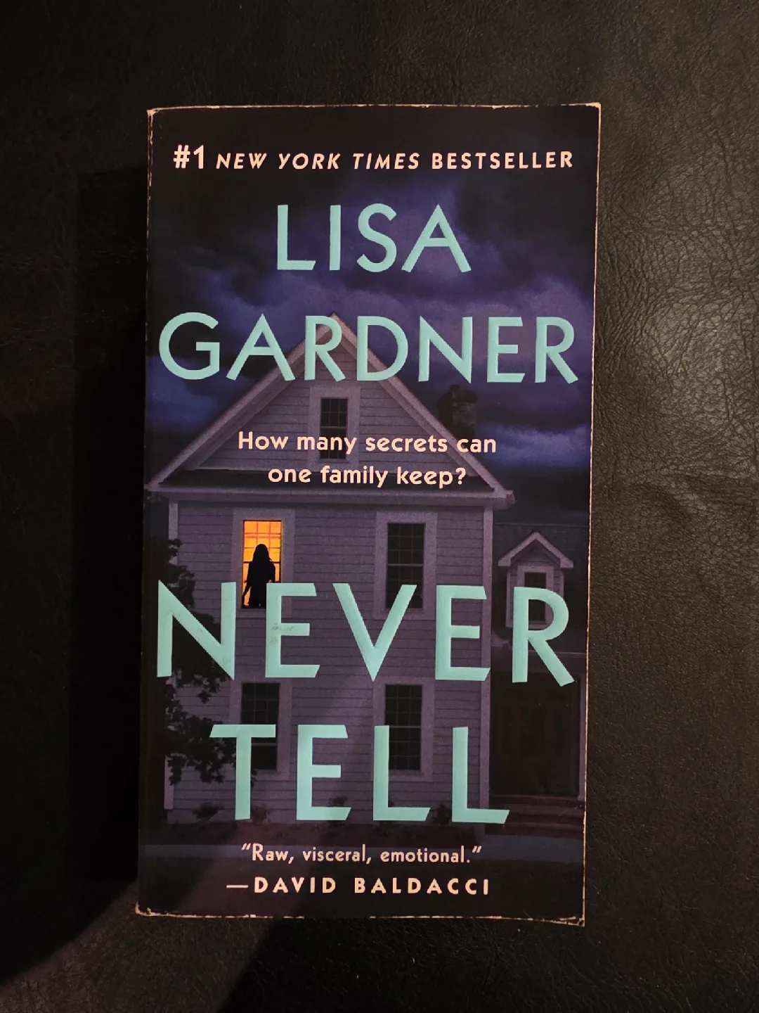 Lisa Gardner - Fear Nothing & Never Tell image indicator(2)