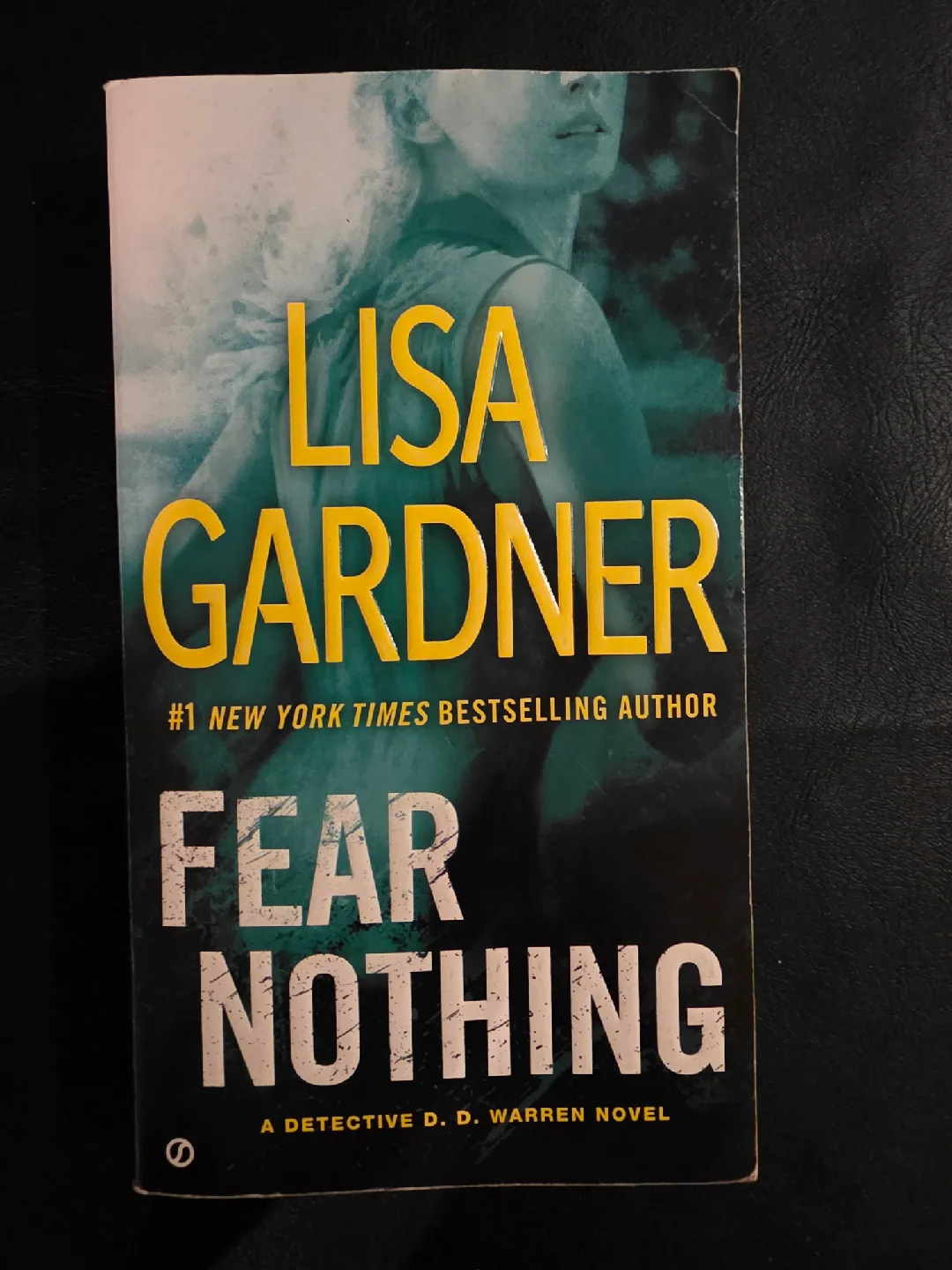 Lisa Gardner - Fear Nothing & Never Tell image indicator(3)