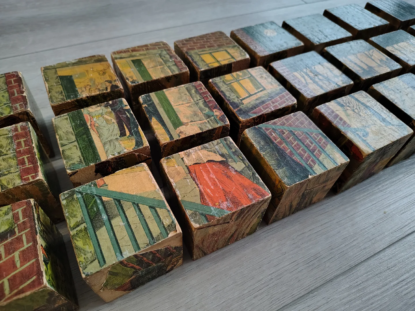 Very Nice, Very Vintage Wooden Puzzle Picture Blocks. image indicator(3)