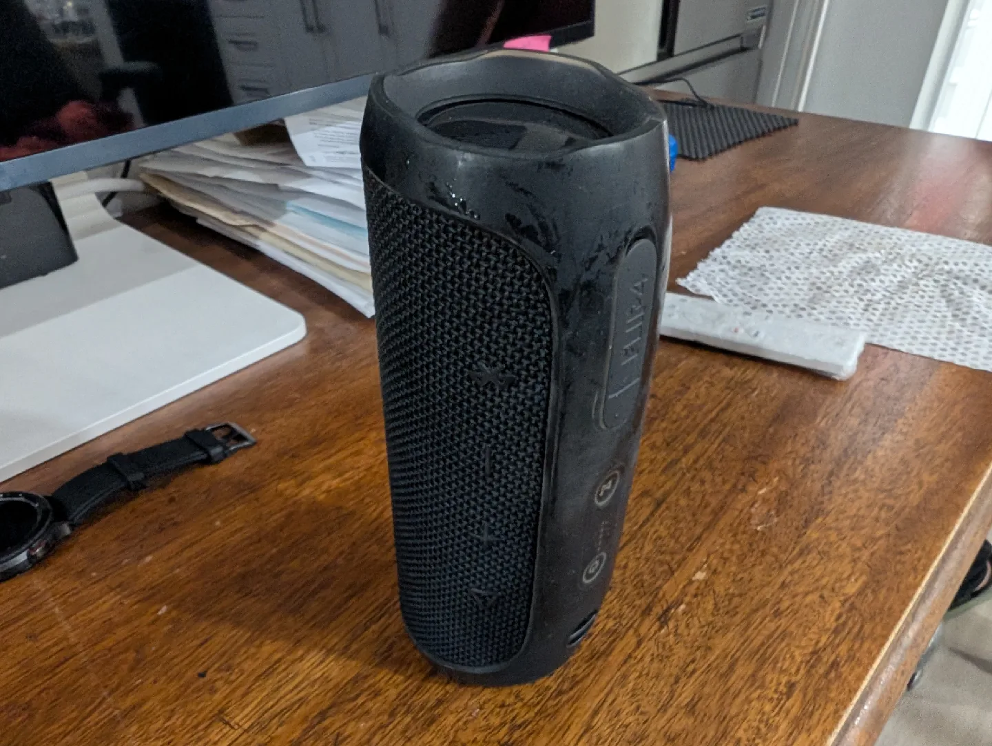 JBL Flip 4 Bluetooth Speaker - Black image indicator(2)