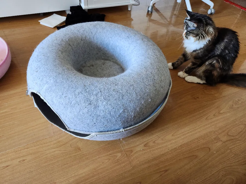 Grey Donut Cat Bed image indicator(2)
