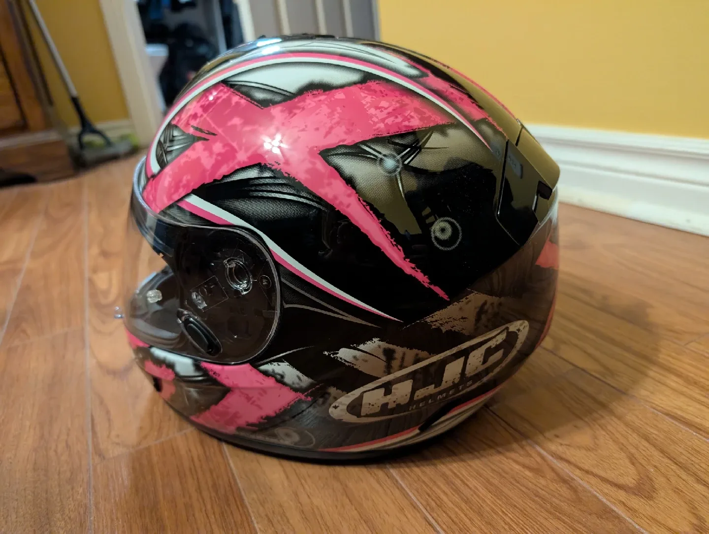 HJC Pink Motorcycle Helmet image indicator(3)