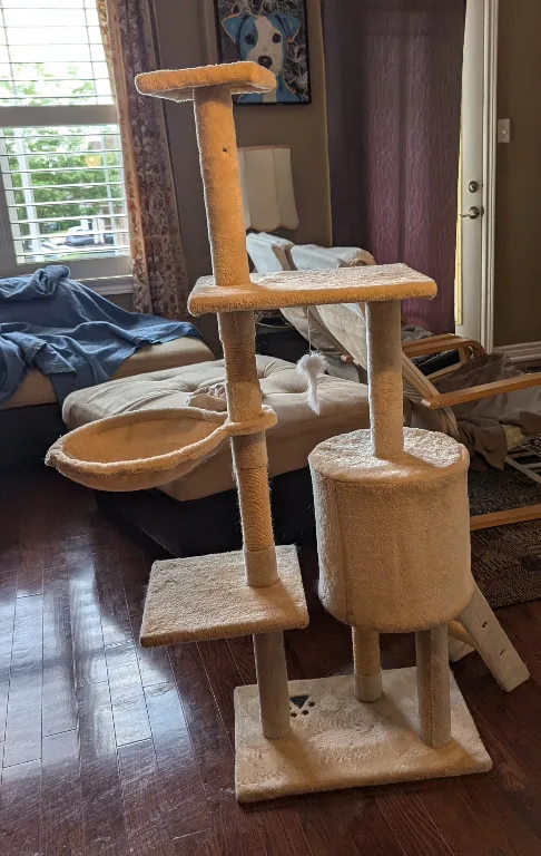 Cat Tree with Scratching Post image indicator(7)