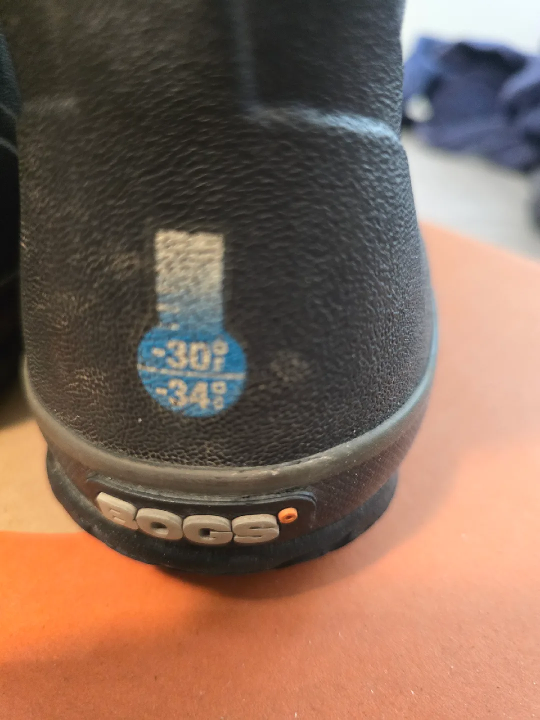 Bogs  Winter Boots, Size 5 Kids ( EUR38) In Very good condition image indicator(6)