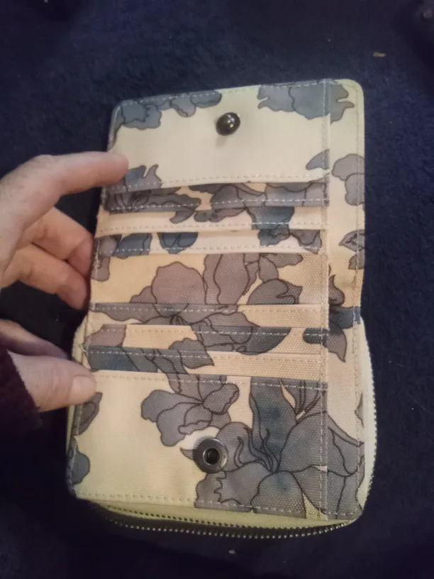 Herschel Floral Wallet image indicator(2)