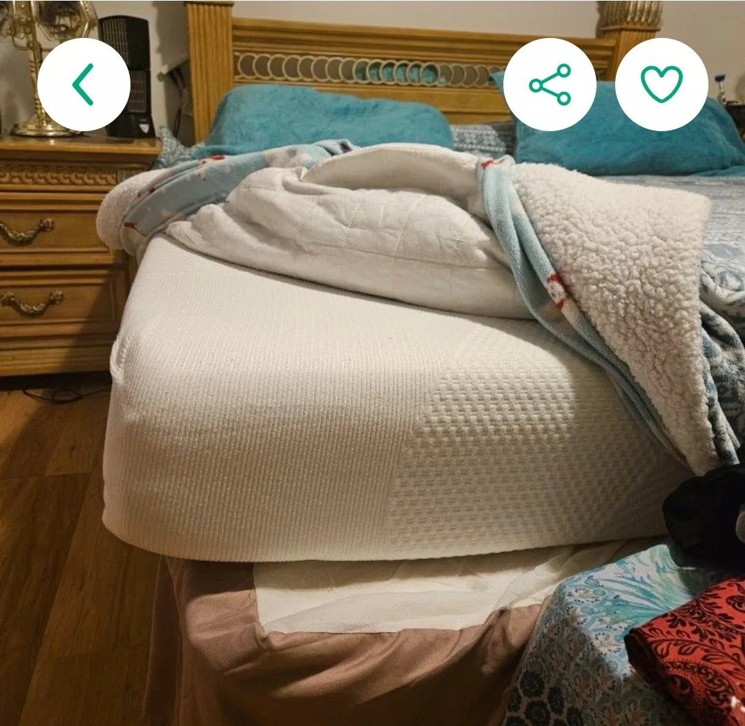 Bedroom Set - Bed, Dresser, Nightstand, Armoire image indicator(3)