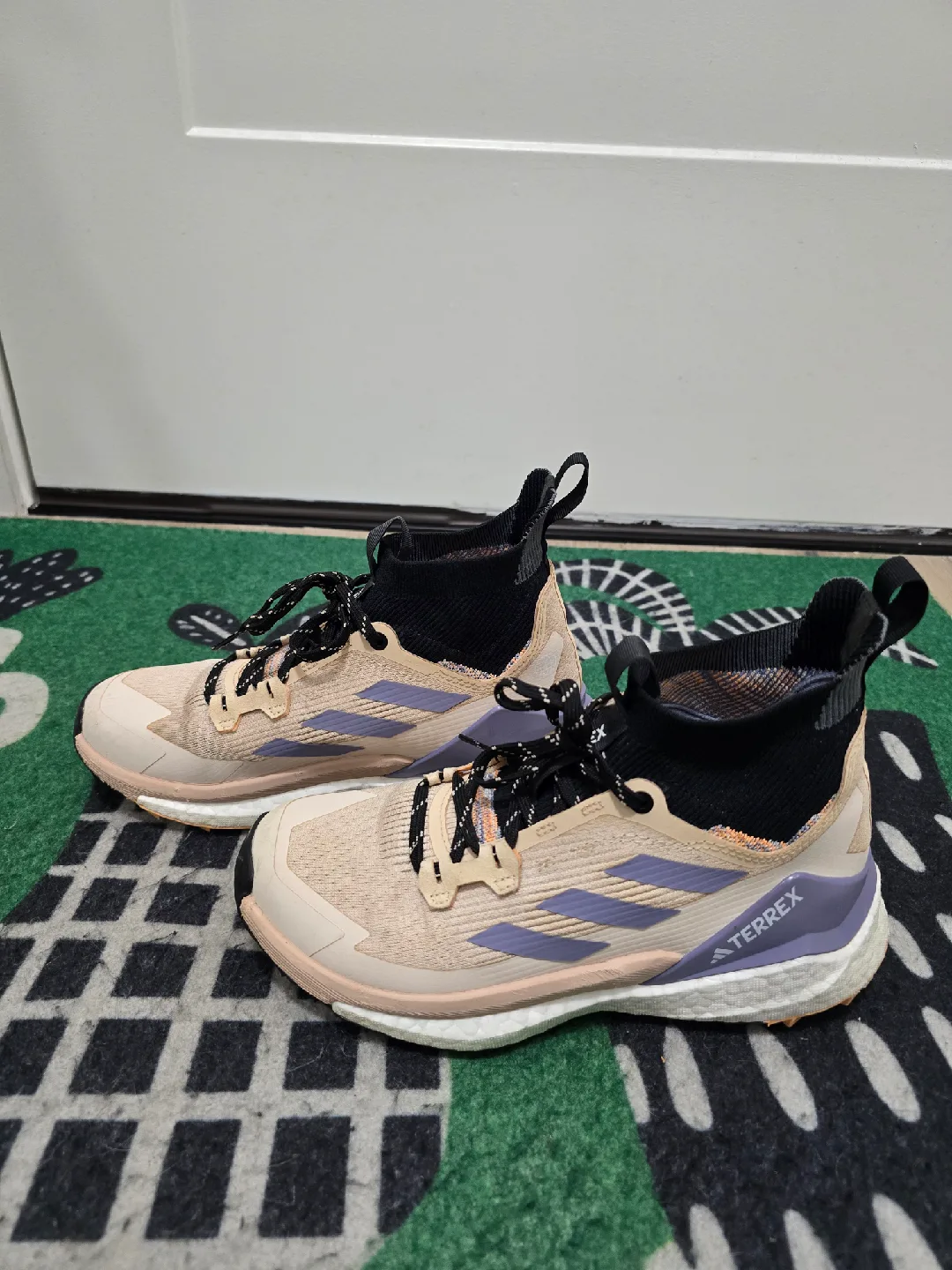 Adidas Terrex Boost Hiking Shoes - Women US 6 image indicator(9)