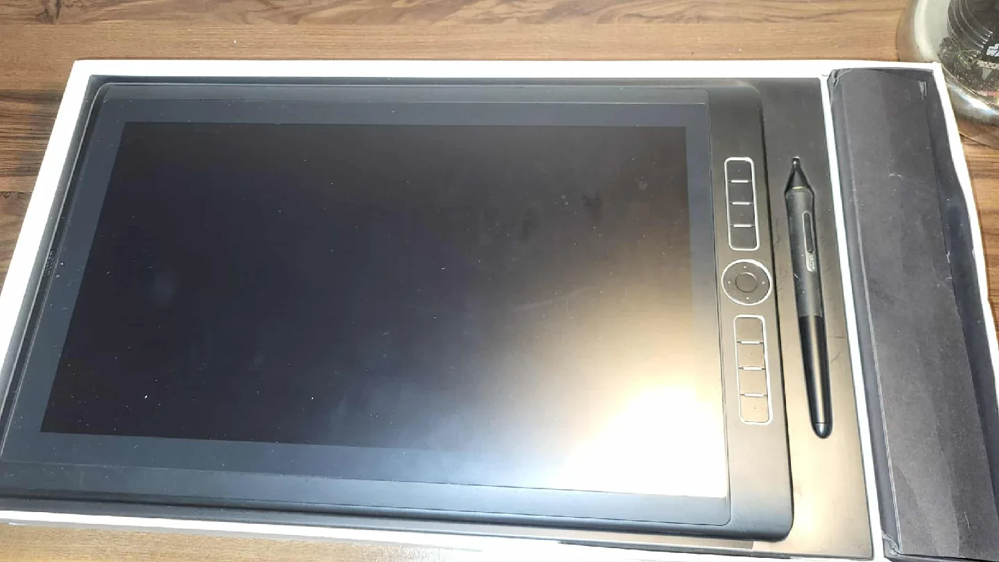 Wacom MobileStudio Pro 16" DTHW1620H image indicator(5)