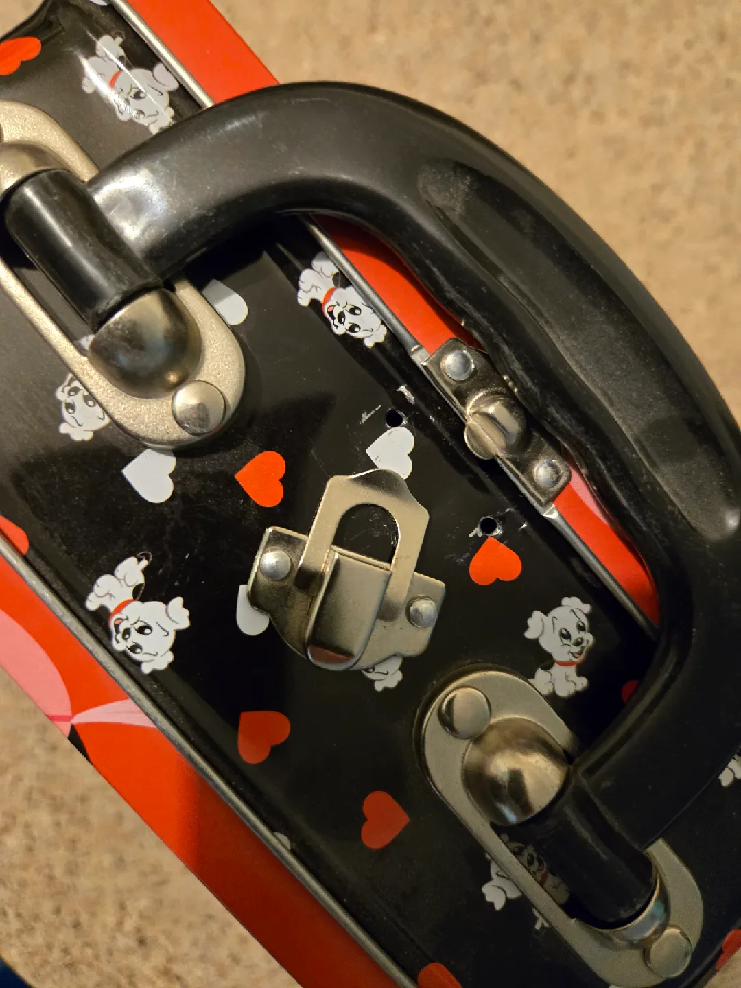 Coca-Cola Collectible Bowls, Mug, Lunchbox & magnet image indicator(4)