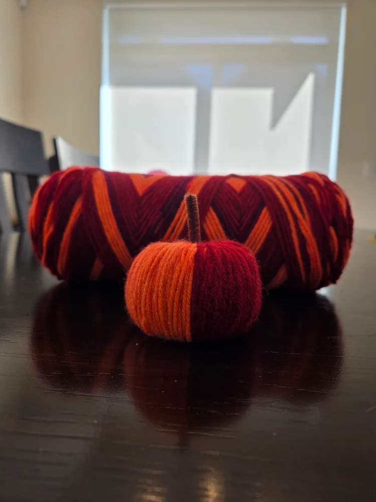 Handmade Yarn Pumpkins - Fall Decor image indicator(2)