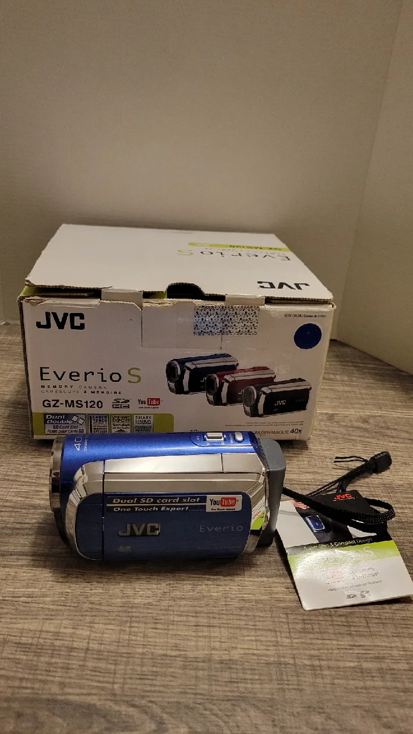 JVC Everio GZ-MS120 Camcorder w/ Box thumbnail