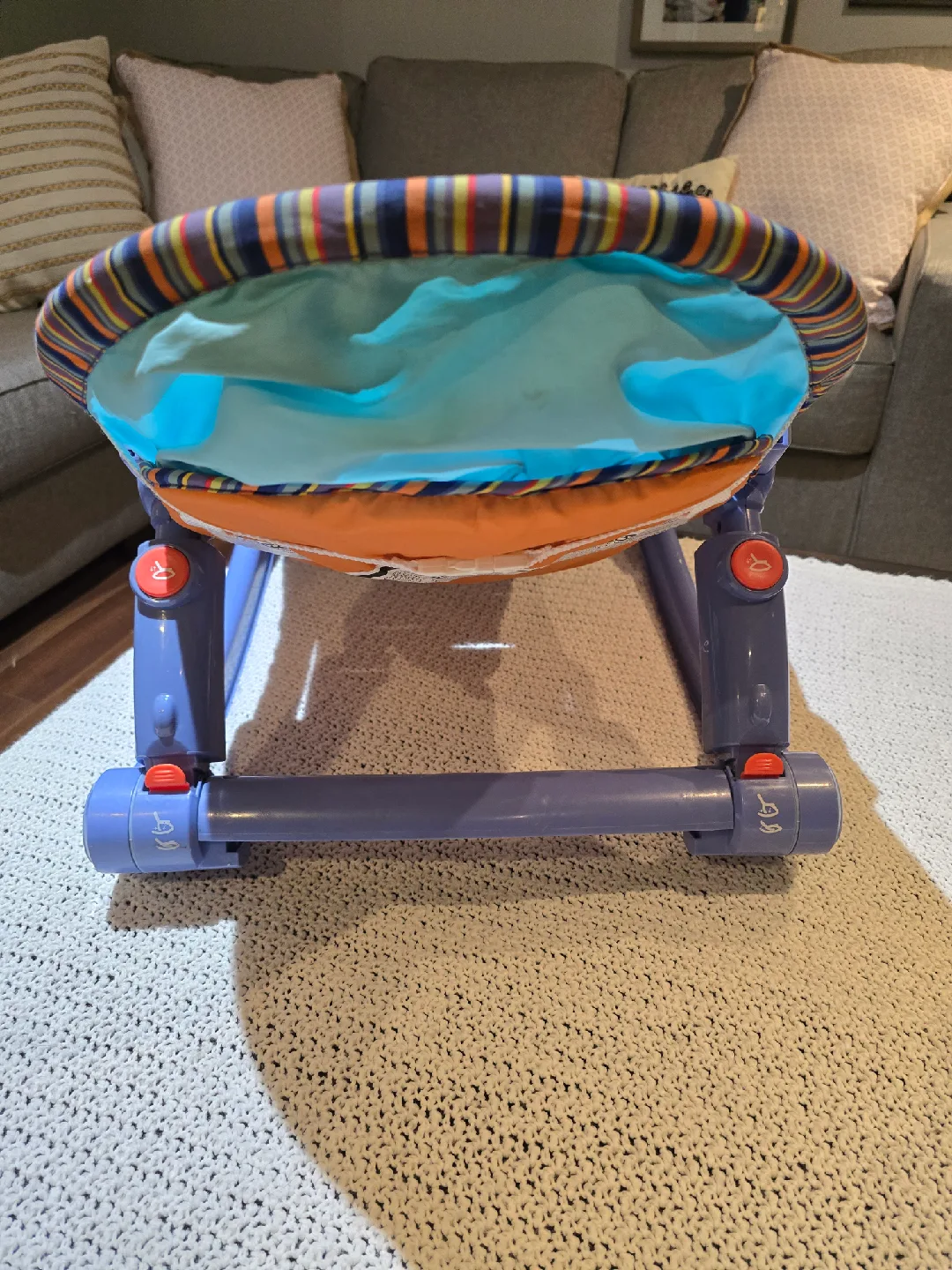 Baby Rocker and Stand - Fisher Price image indicator(4)