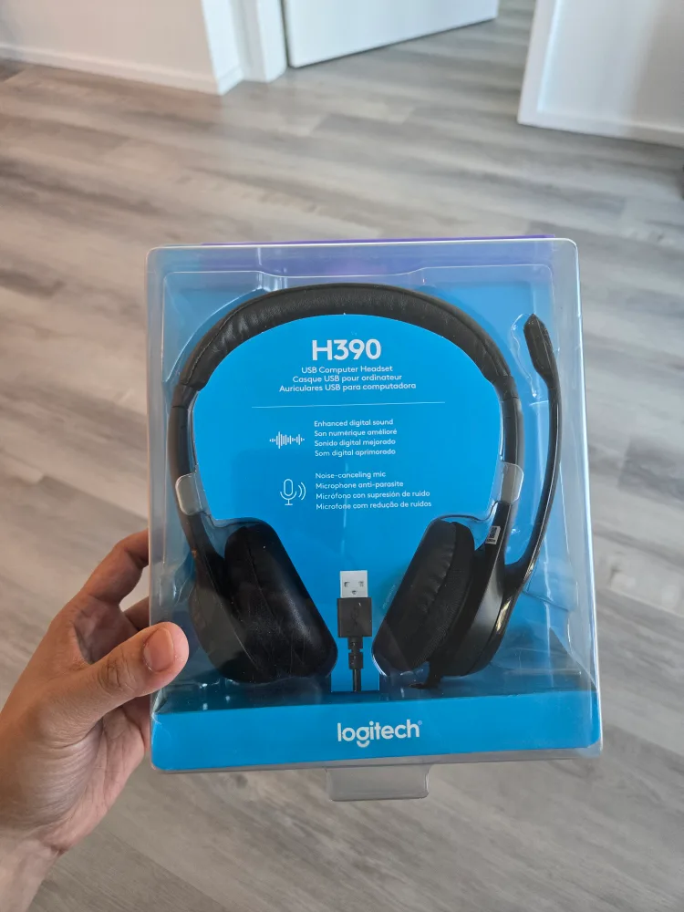 New Logitech H390 USB Computer Headset thumbnail